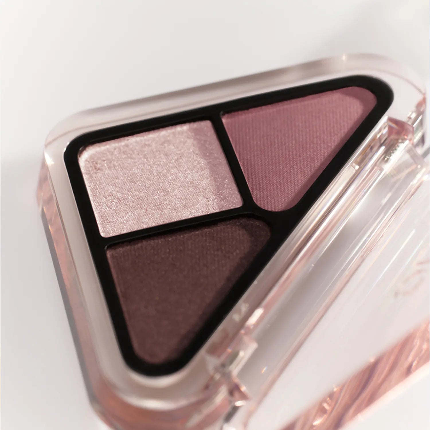 CLIO Essential Shadow Tap (5 Options)