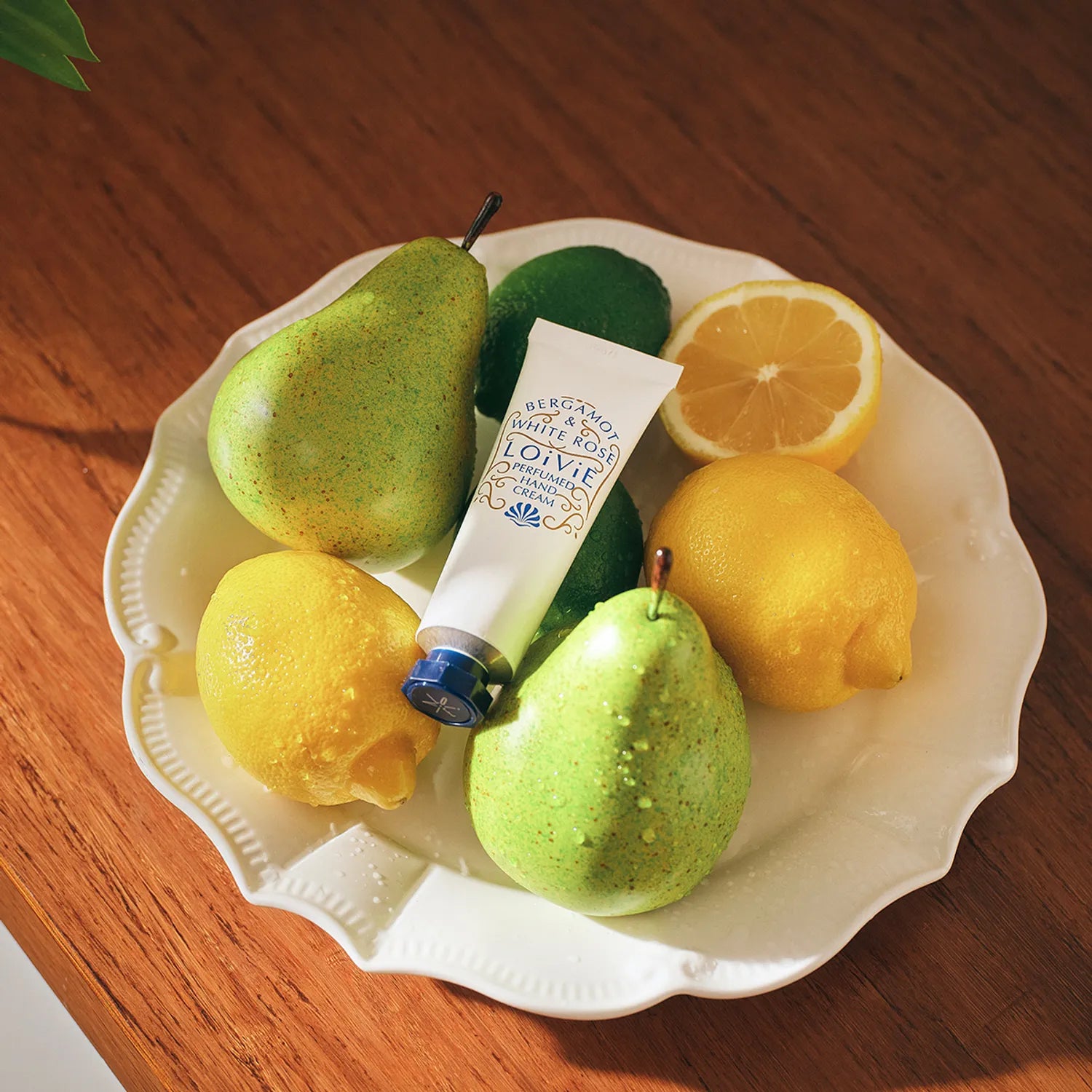 LOiViE Perfumed Hand Cream 35ml Set (+Hand Cream 10ml random scent) (2 Options)